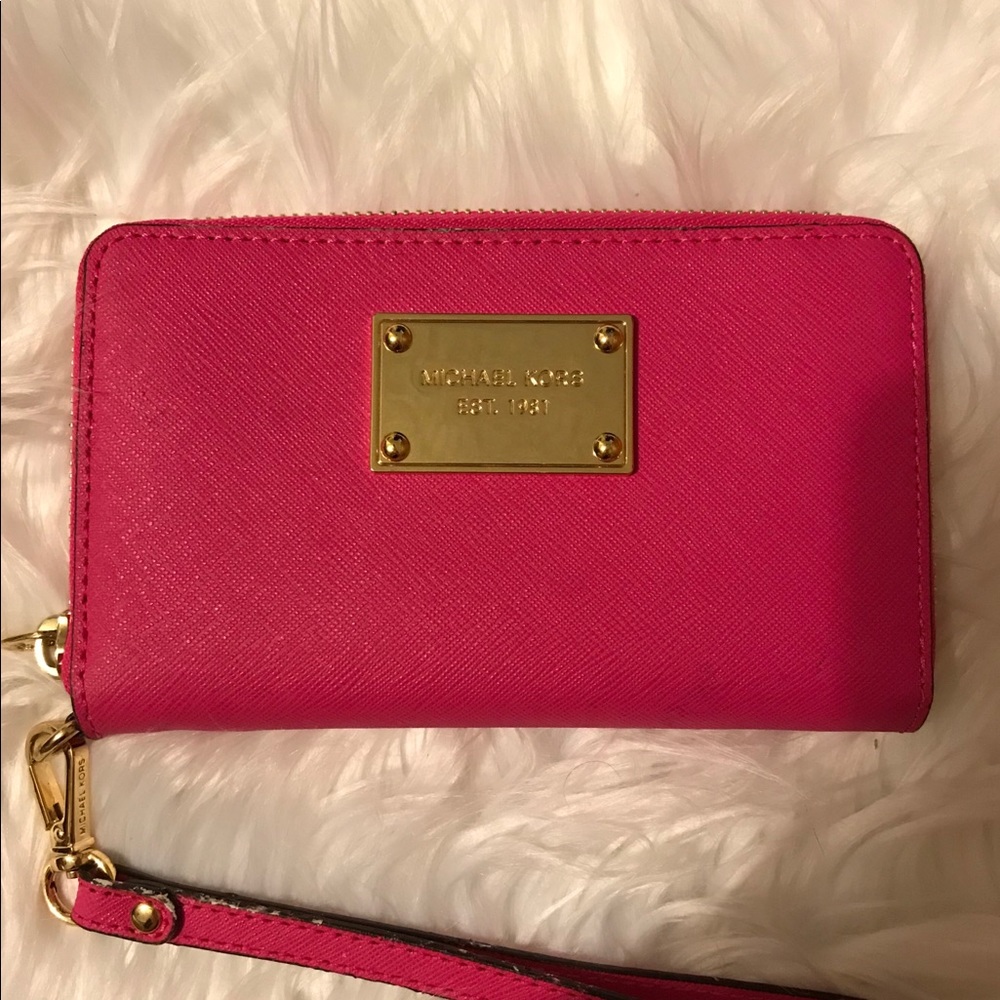 Michael Kors wristlet wallet